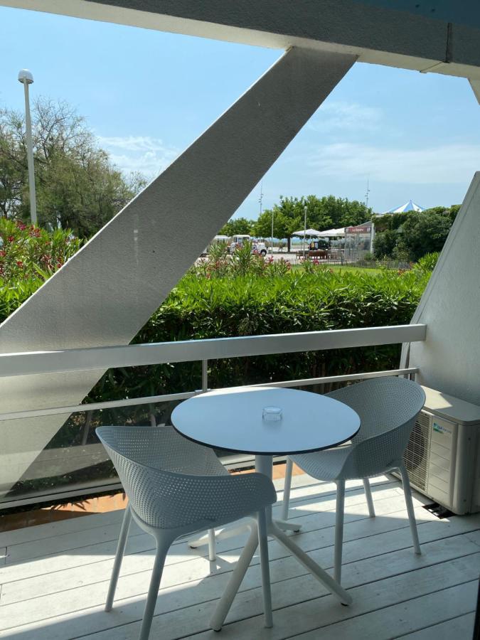 Hotel Saint-Clair, Cote Plage ลา กร็องเดอ-ม็อต ภายนอก รูปภาพ