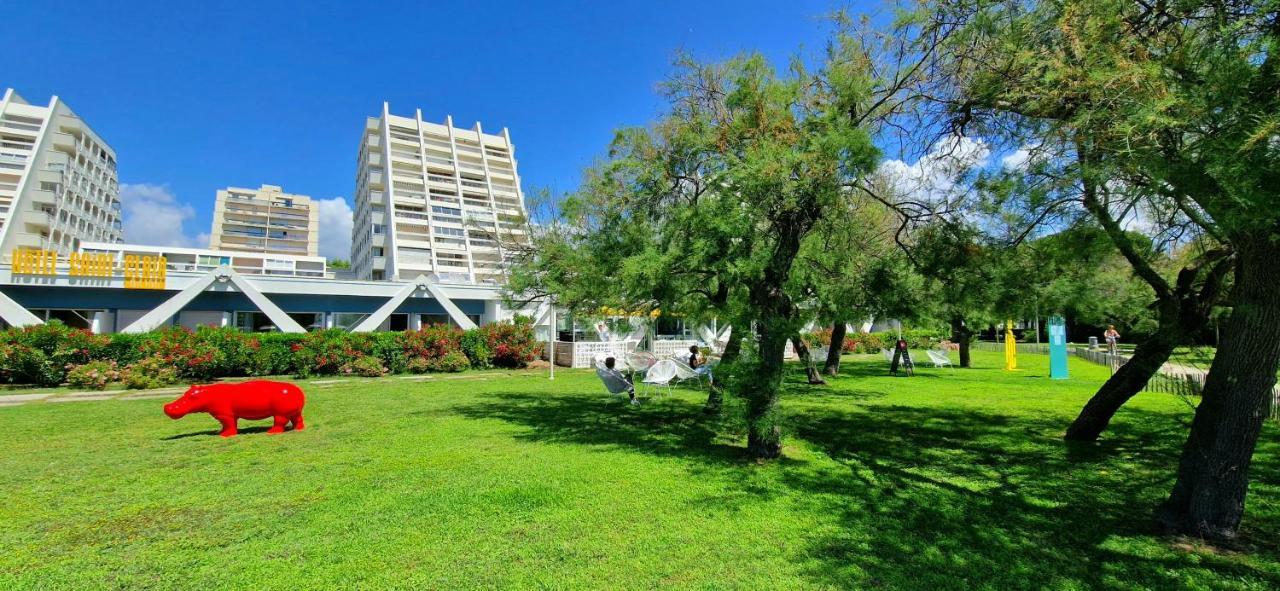 Hotel Saint-Clair, Cote Plage ลา กร็องเดอ-ม็อต ภายนอก รูปภาพ
