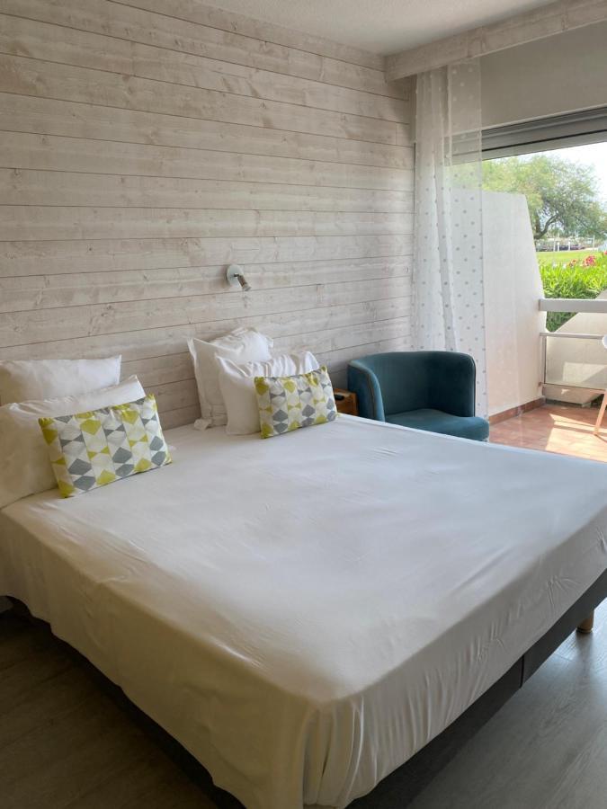 Hotel Saint-Clair, Cote Plage ลา กร็องเดอ-ม็อต ภายนอก รูปภาพ