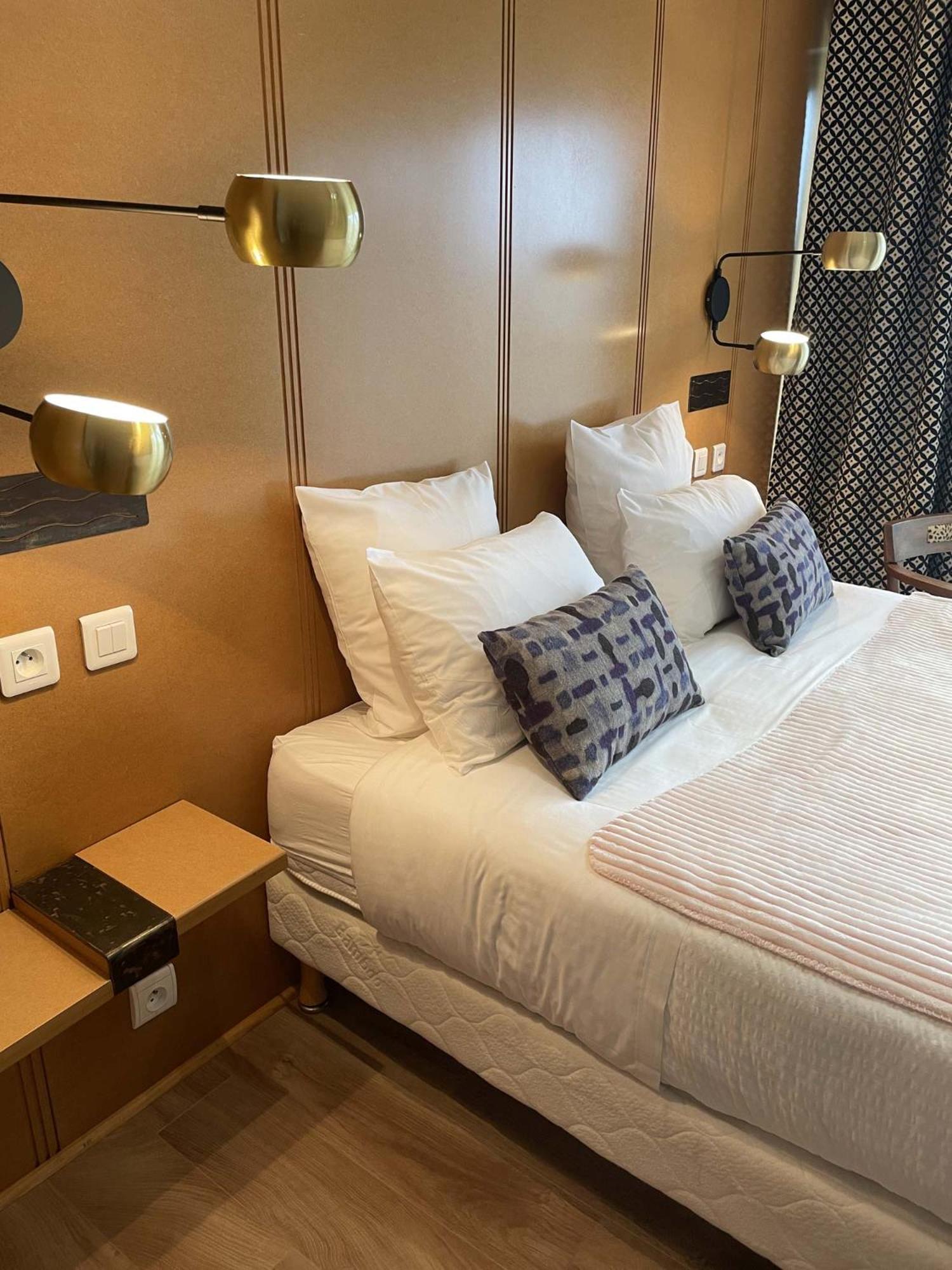 Hotel Saint-Clair, Cote Plage ลา กร็องเดอ-ม็อต ภายนอก รูปภาพ